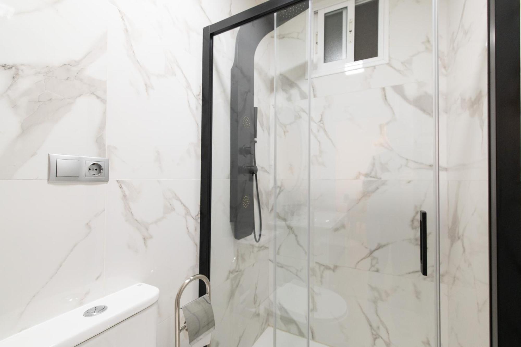 Apartamento Triana Habitame Inmobiliaria Sevilla Dış mekan fotoğraf