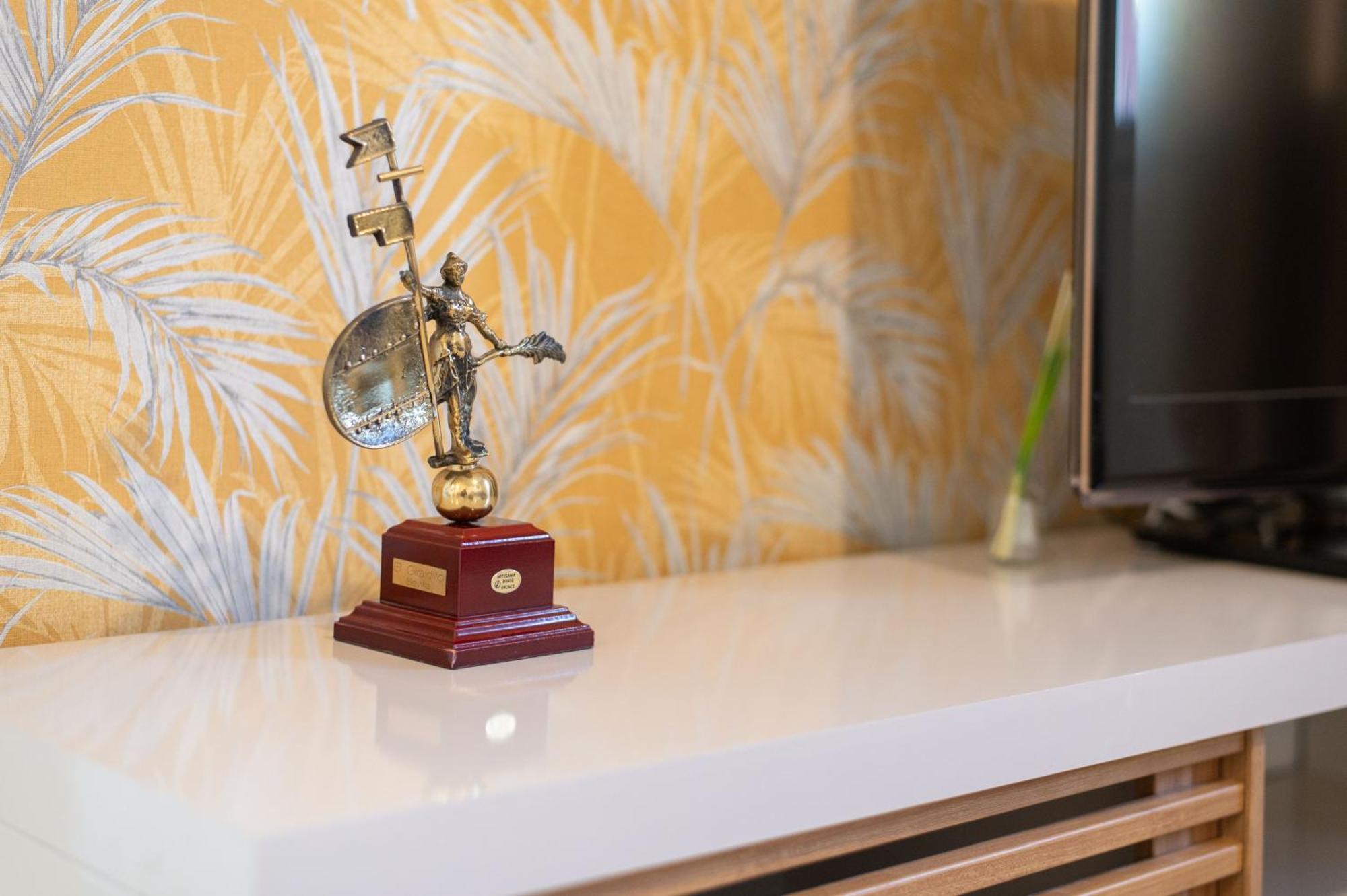 Apartamento Triana Habitame Inmobiliaria Sevilla Dış mekan fotoğraf
